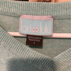 Women's V-Neck 100% Cashmere Sweater - Soft Blue